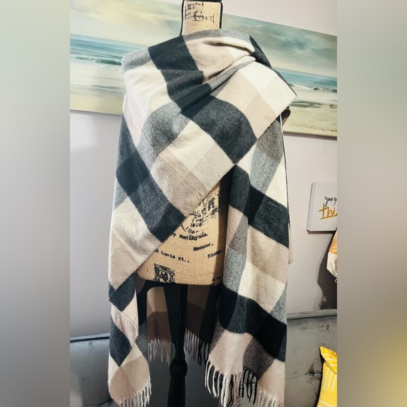 Style & Co. Color Block Poncho One Size - Picture 15 of 15